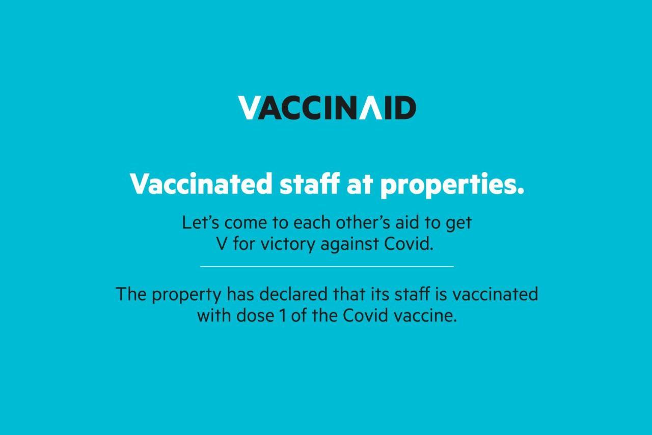 Vaccinated Staff - Capital O 7899 Casa Hotel Kolkata Bagian luar foto