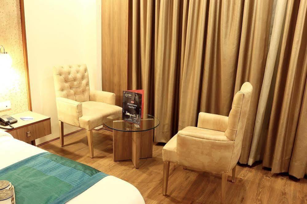 Vaccinated Staff - Capital O 7899 Casa Hotel Kolkata Bagian luar foto